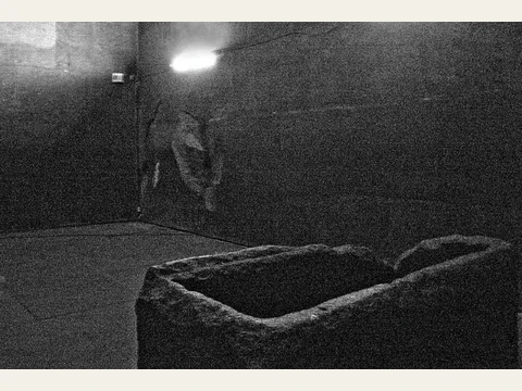 King’s Chamber in the exhibit’s source photograph.