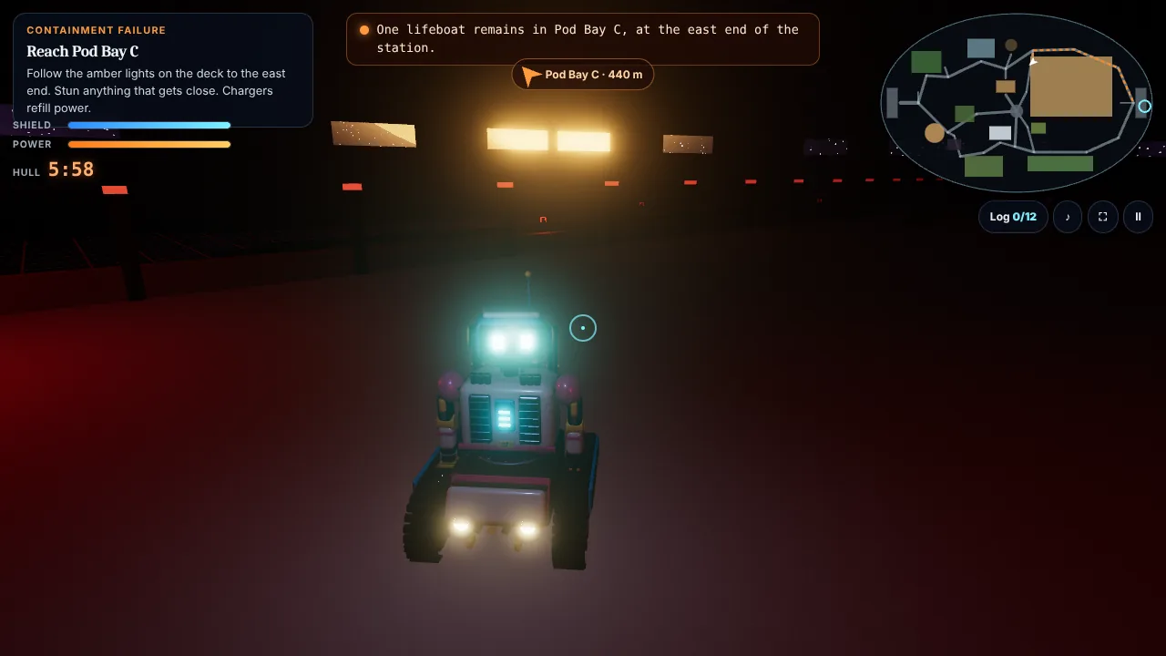 The breakout: Seven's eyes and headlamp glow on a red-lit deck, the amber route runs ahead, and the HUD shows a hull timer of 5:58 and Pod Bay C 440 metres away.